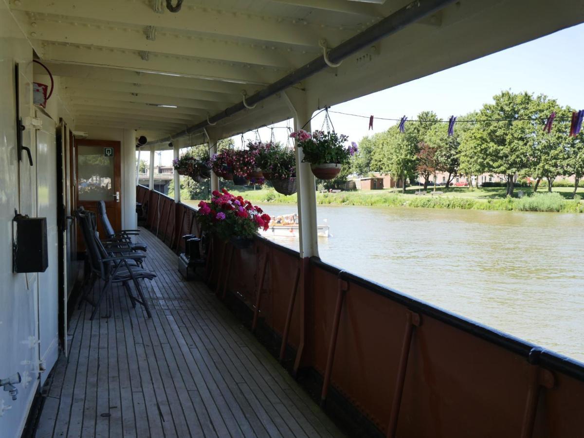 مبيت وإفطار De Logeerboot دوردريشت المظهر الخارجي الصورة