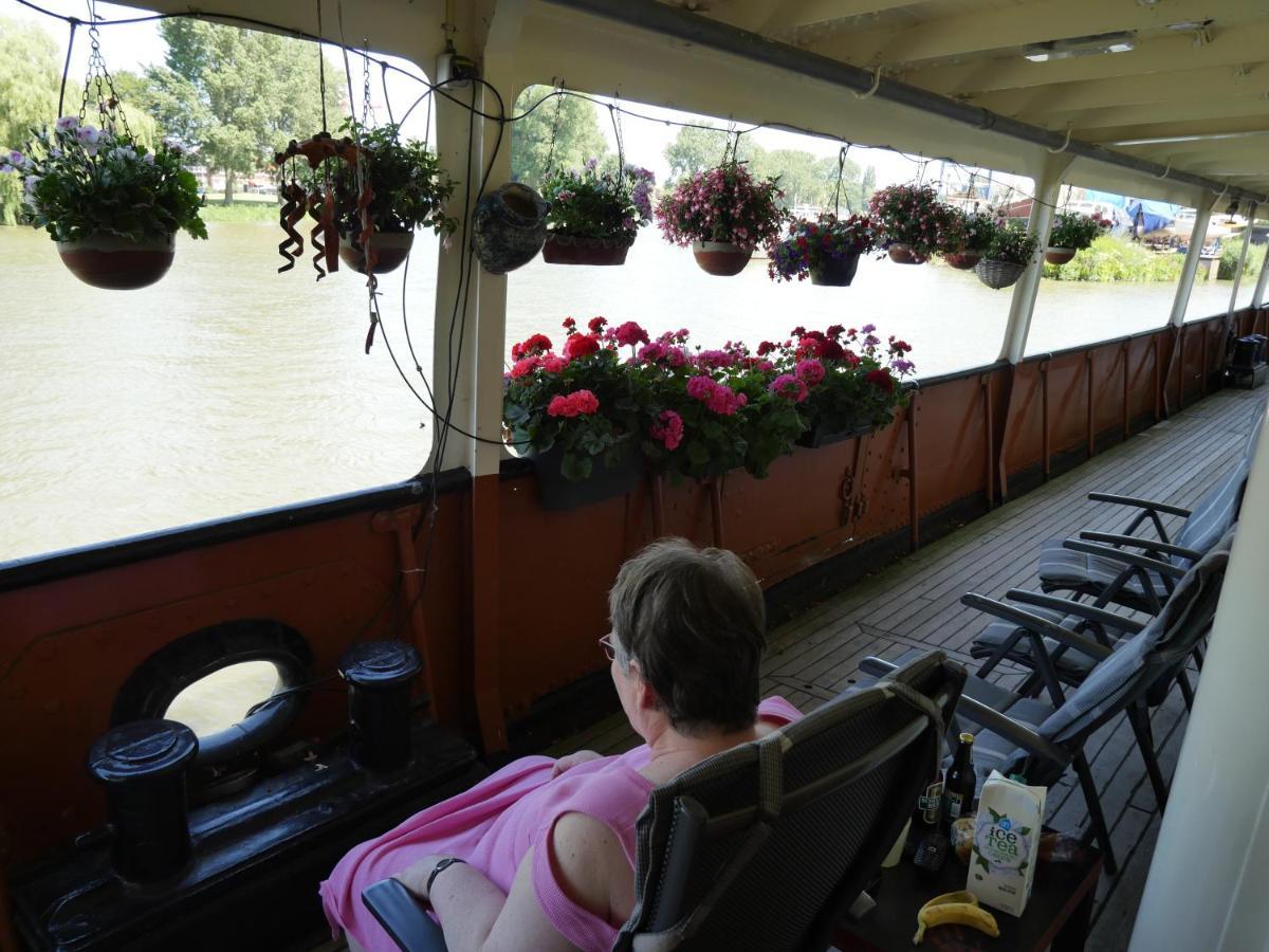 مبيت وإفطار De Logeerboot دوردريشت المظهر الخارجي الصورة